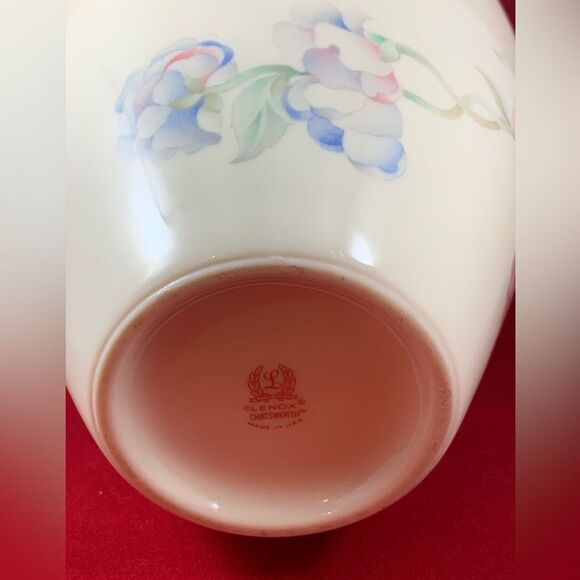 LENOX Chatsworth Collection 9” Vase - Picture 2 of 4